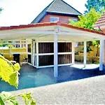 Stuenkel Links, Helgolaender Strasse 펜션 *