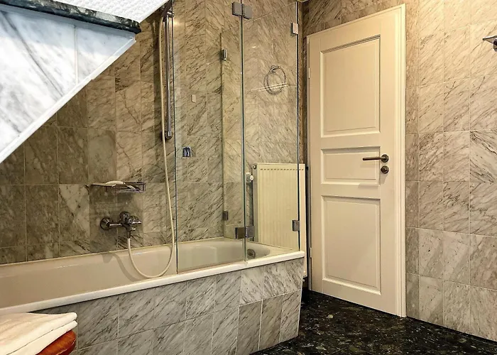 Stuenkel Links, Helgolaender Strasse *